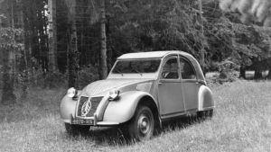 2-2cv-kjoB--620x349@abc