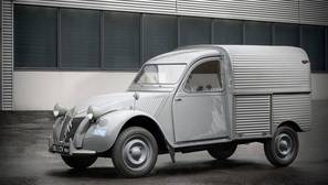 citroen-2cv-furgo_xoptimizadax-kFhE--300x168@abc