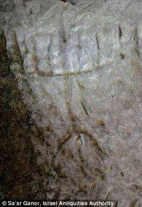 3BD7BEDB00000578-4087416-The_2_000_year_old_symbols_though_positioned_close_together_were-a-38_1483539195701