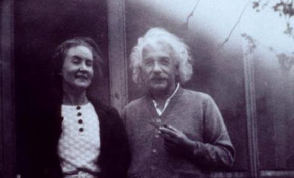 einstein-konenkova-kpTG-620x349@abc