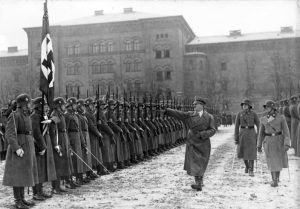 Berlin-Lichterfelde, Hitler bei Leibstandarte