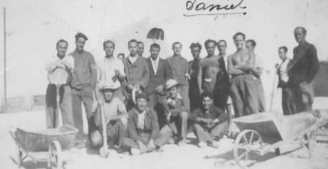 Fotografía de los españoles internados en el campo de Relizane (Argelia). Asociación Exilio