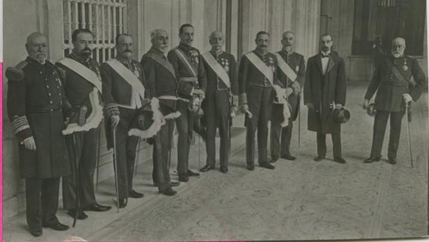 Alfonso-XIII-Gobierno-concentracion-1918-kxyG-620x349@abc