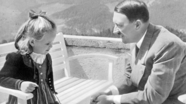 hitler-nina-judia-kzcC-1200x630@abc