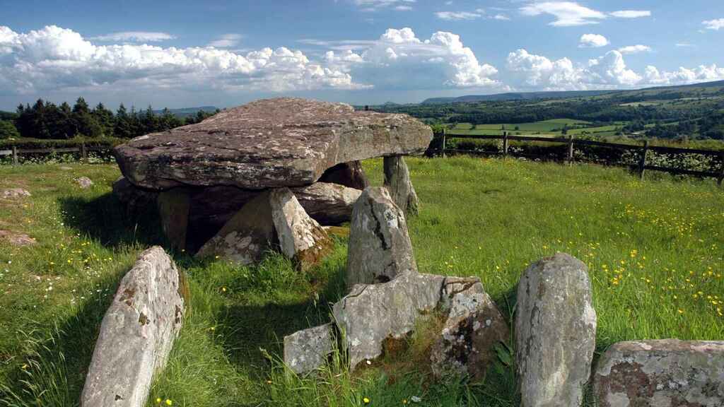 La Piedra de Arturo en Herefordshire University of Manchester